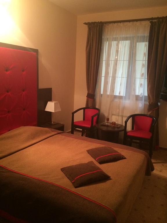Hotel Fiama Otelu Rosu Quarto foto